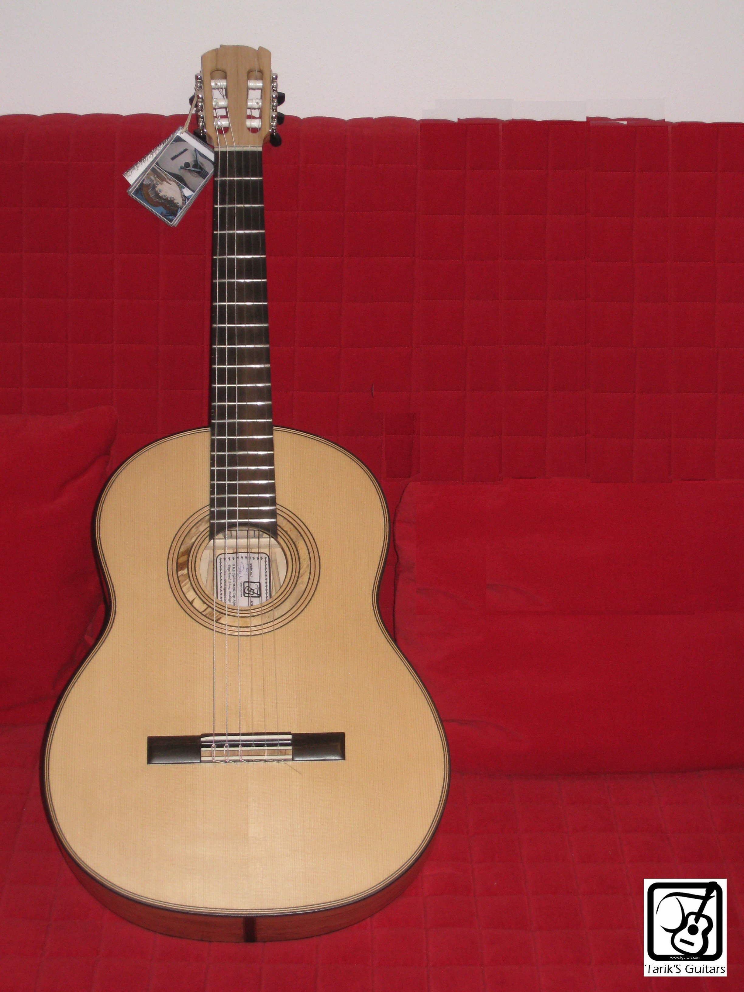 Spalted Maple Classical guitar 01